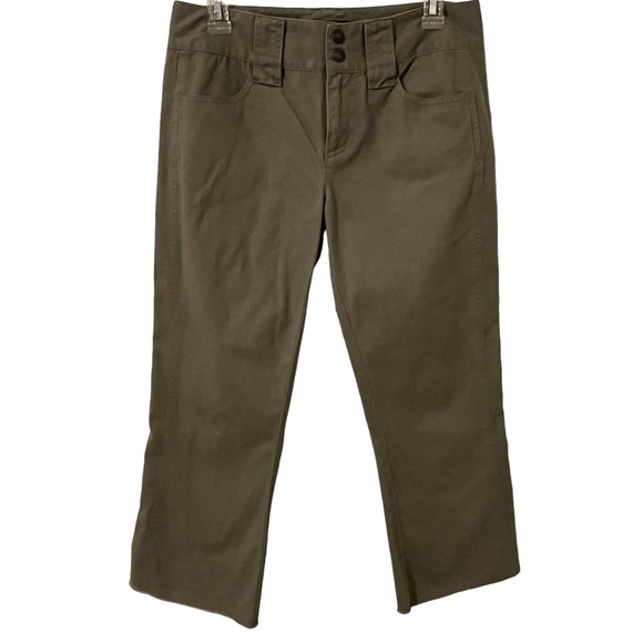 DKNY Jeans Olive Green Cropped Frayed Hem Size 8 - Picture 1 of 10